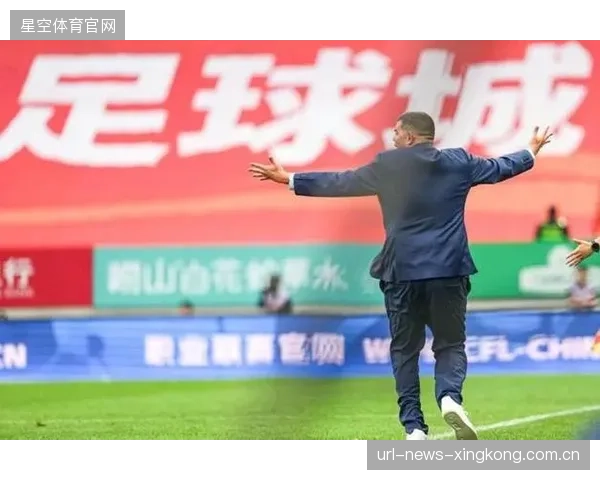十连败提前降级！青岛海牛遗憾告别2026赛季中超赛场——从梦想到现实的转折